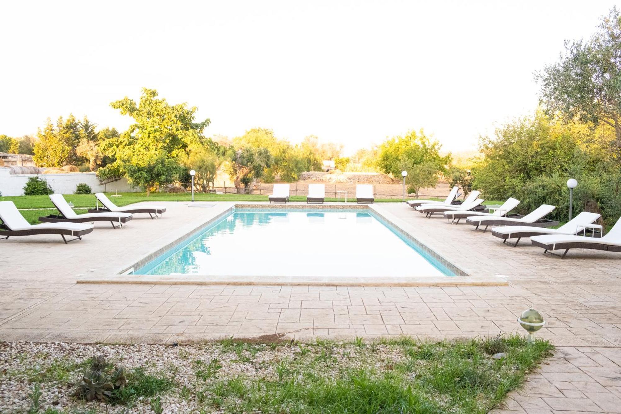 Agriturismo Masseria Carrone Carovigno Kültér fotó
