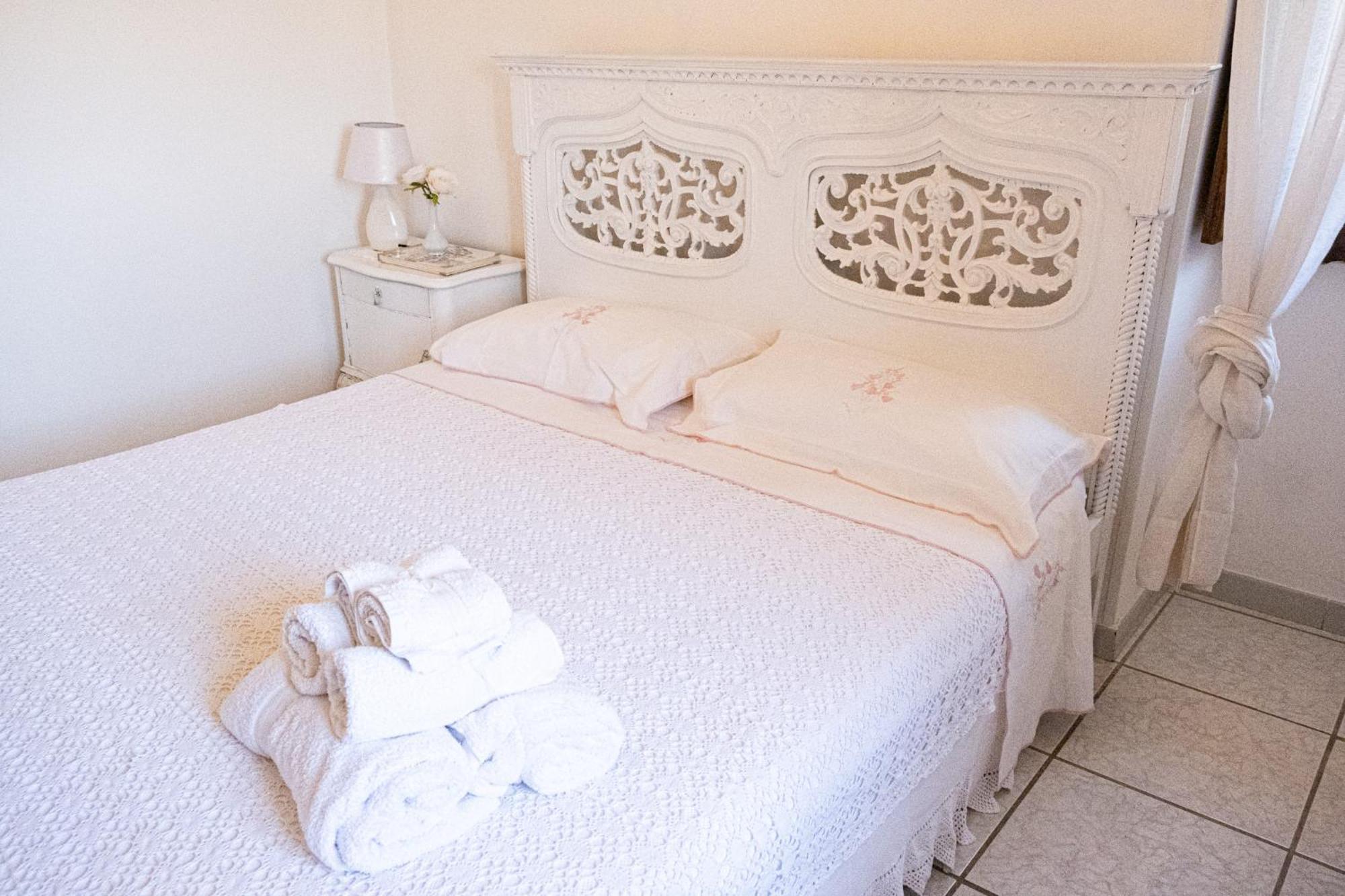 Agriturismo Masseria Carrone Carovigno Kültér fotó